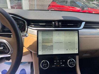 Jaguar F-Pace 2.0 D 204 CV AWD aut. R-Dynamic SE Greenstone (12)