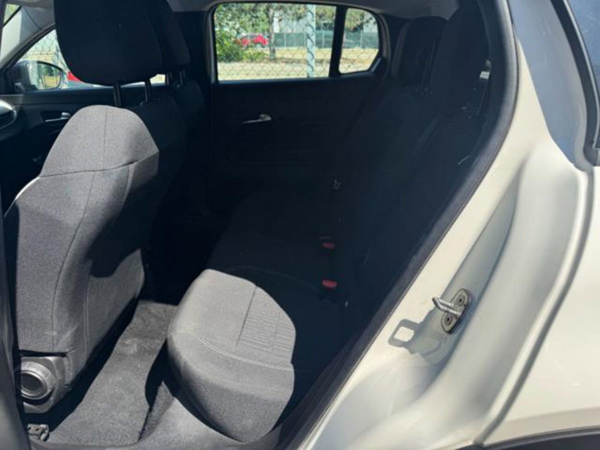 Fiat 600 1.2 Business 100cv (10)