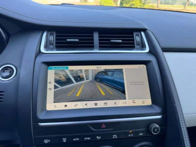 Jaguar E-Pace 2.0D 150 CV AWD aut. R-Dynamic S (14)