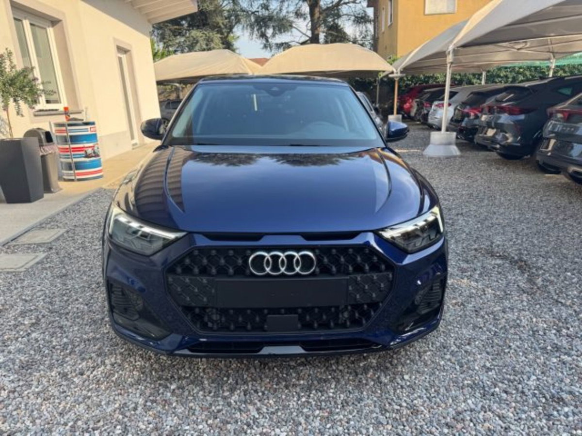 Audi A1 allstreet 30 1.0 tfsi Business 116cv s tronic (2)