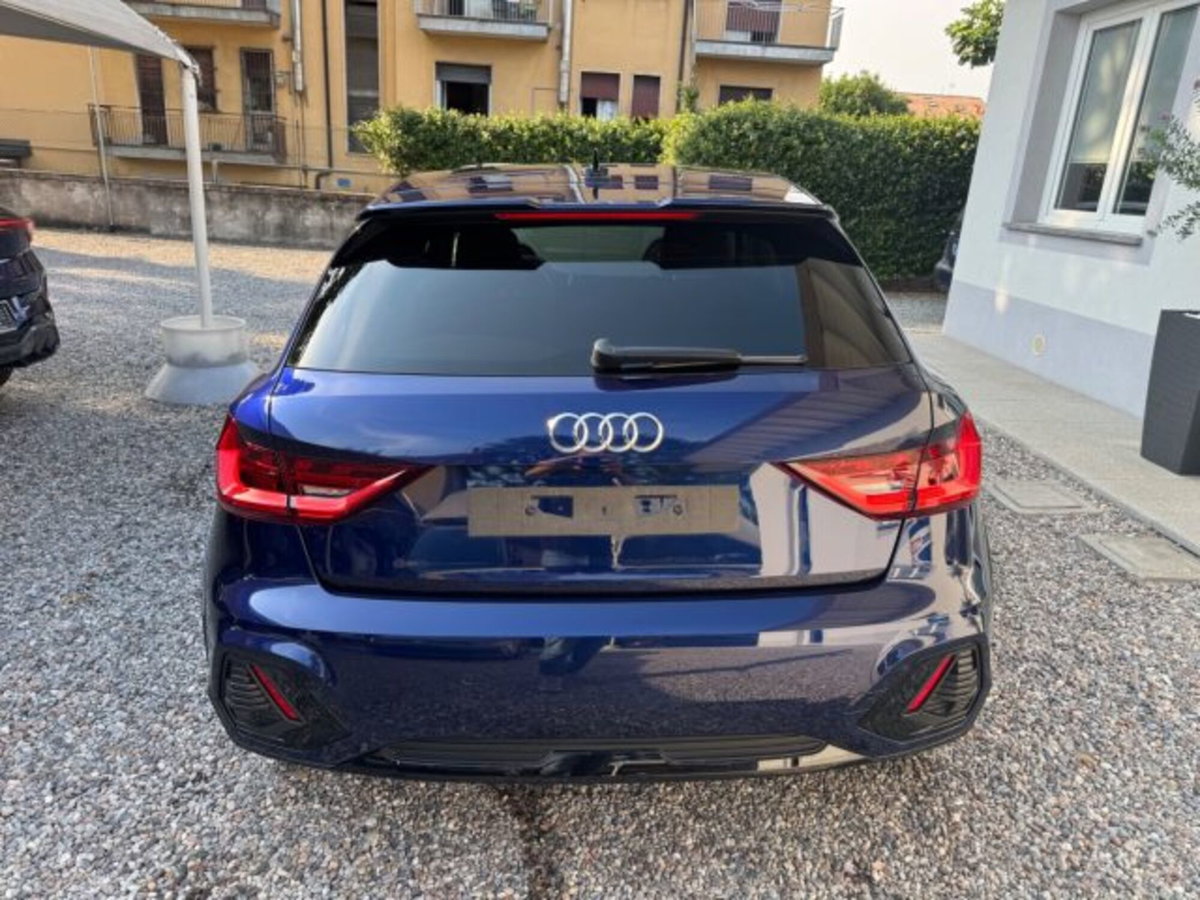 Audi A1 allstreet 30 1.0 tfsi Business 116cv s tronic (7)