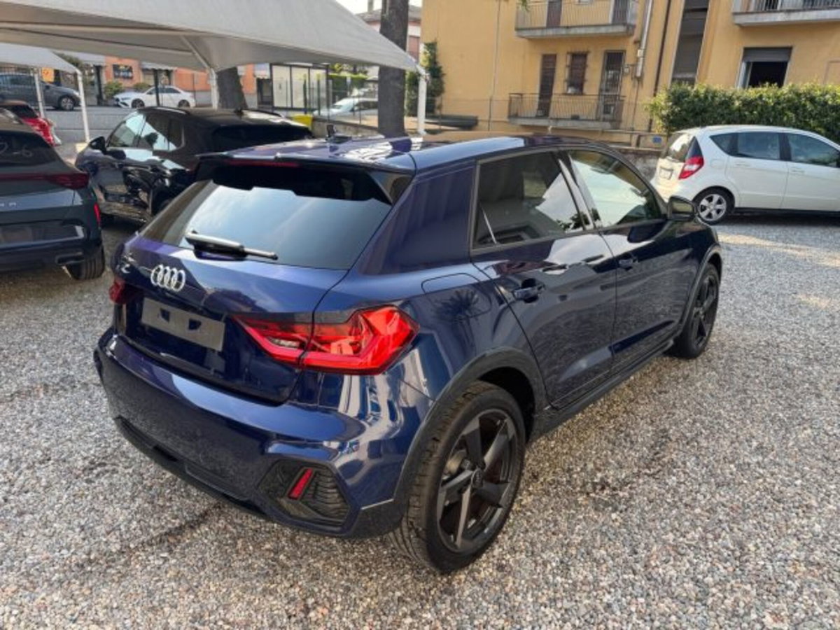 Audi A1 allstreet 30 1.0 tfsi Business 116cv s tronic (8)