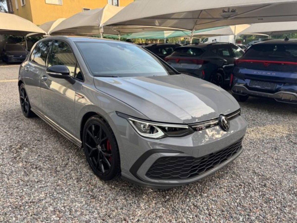 Volkswagen Golf 2.0 TSI GTI DSG (11)