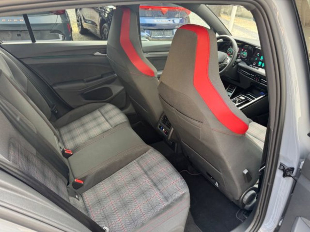Volkswagen Golf 2.0 TSI GTI DSG (19)