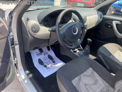 Dacia Sandero 1.2 75CV Ambiance (7)