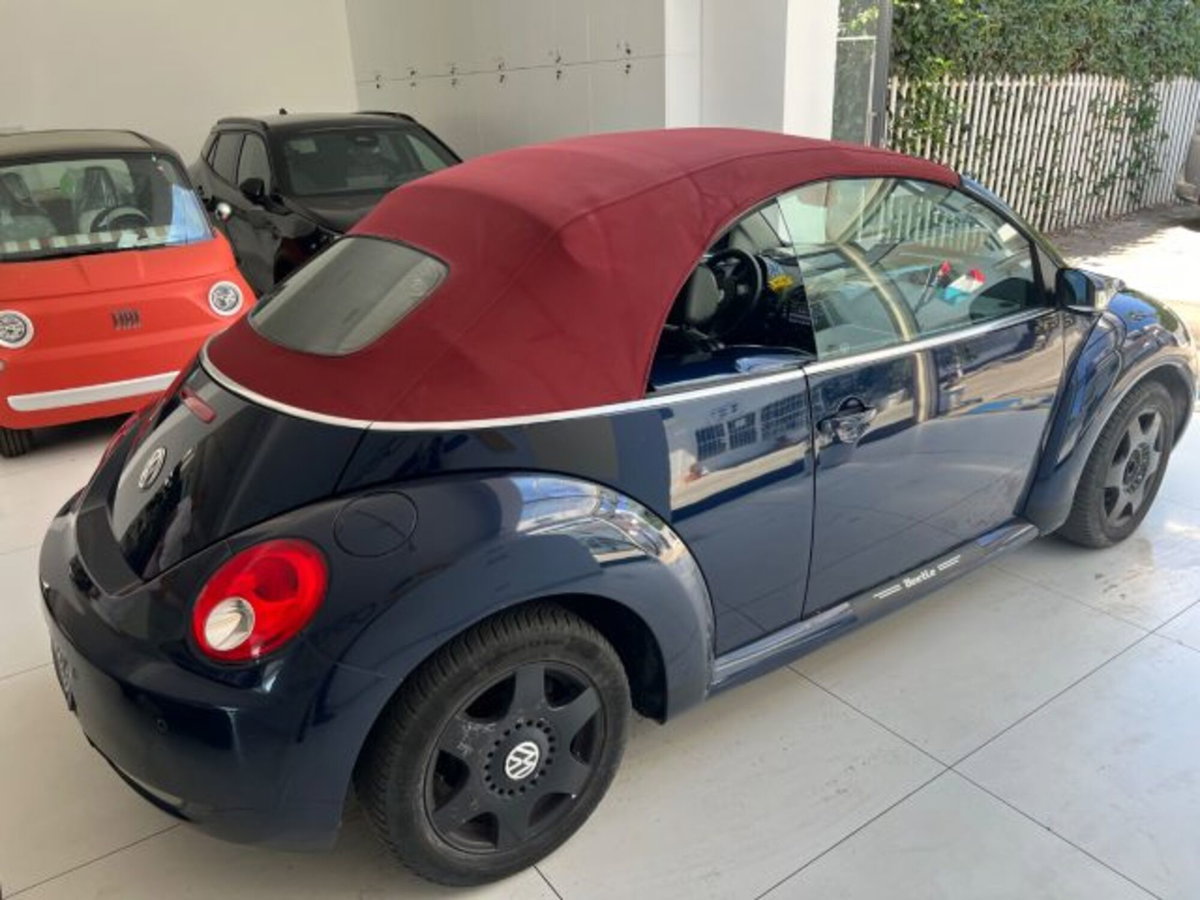 Volkswagen New Beetle Cabrio TDI 101CV (11)