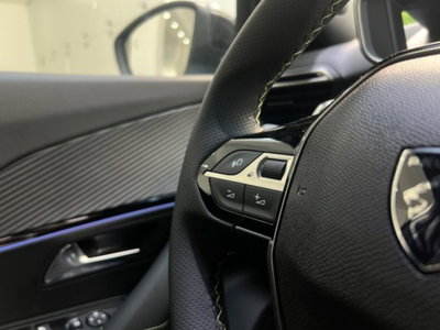 Peugeot 2008 50 kWh GT (19)