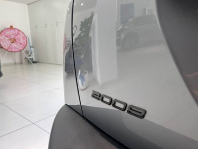 Peugeot 2008 50 kWh GT (8)