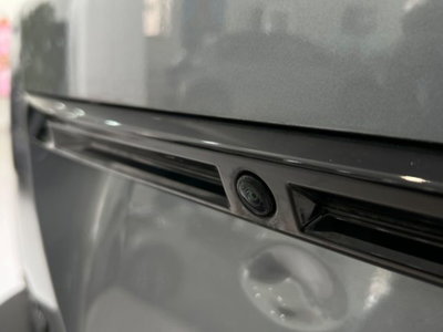 Peugeot 2008 50 kWh GT (9)