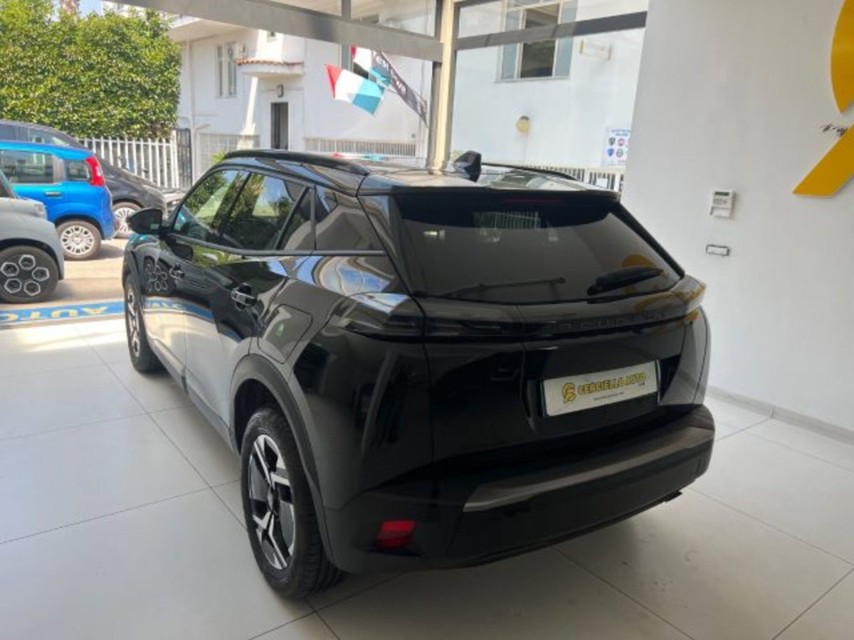Peugeot 2008 PureTech 100 S&S Allure (13)