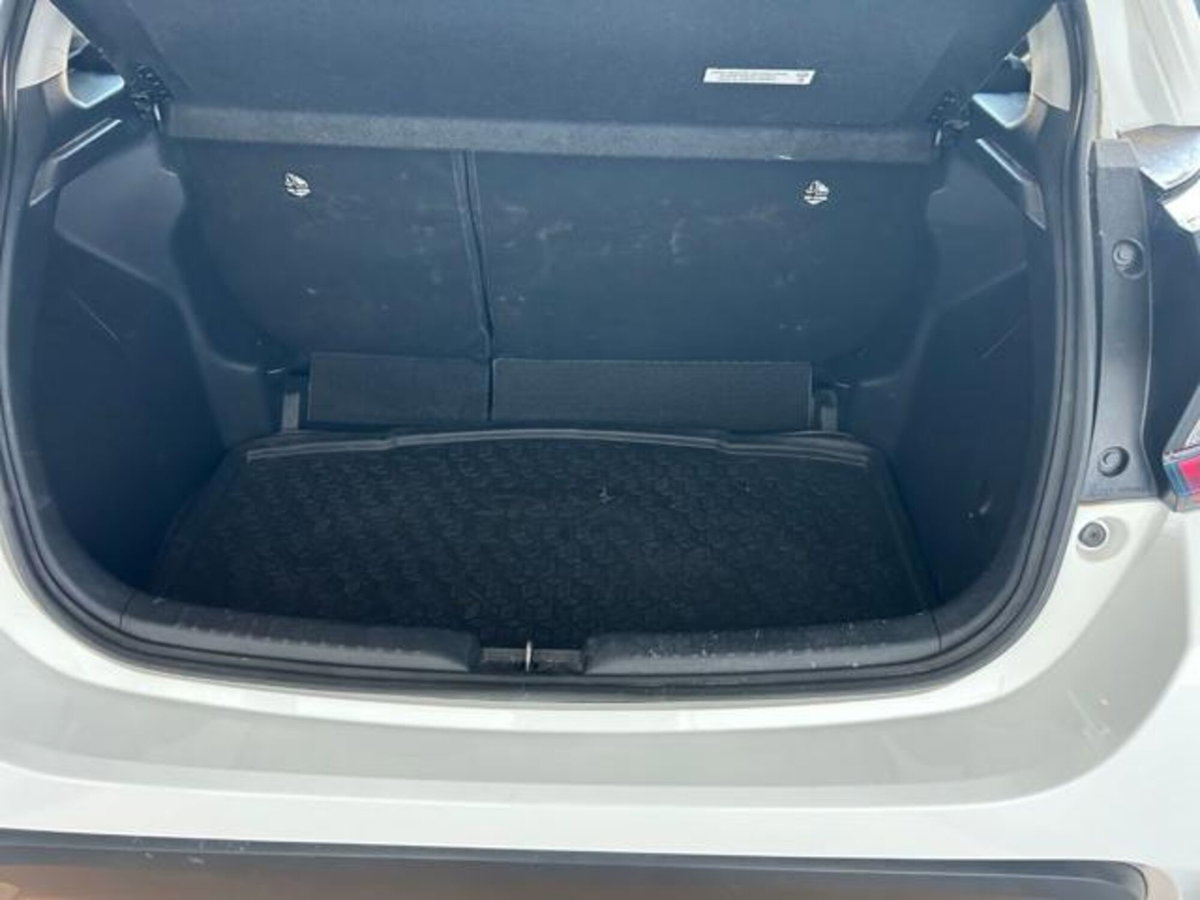 Toyota Yaris Cross 1.5 Hybrid 5p. E-CVT Active (12)