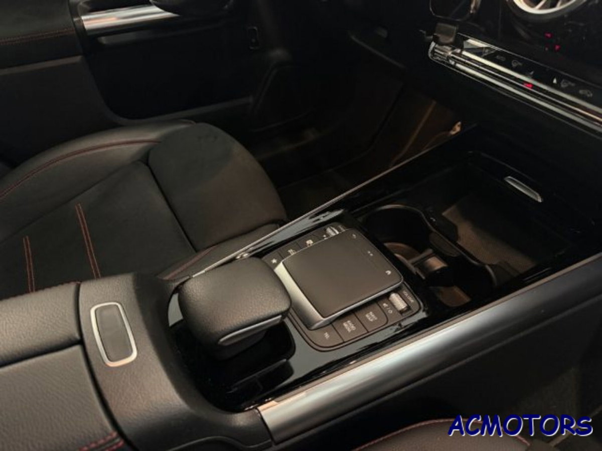 Mercedes-Benz GLA SUV 200 d Automatic Premium (14)
