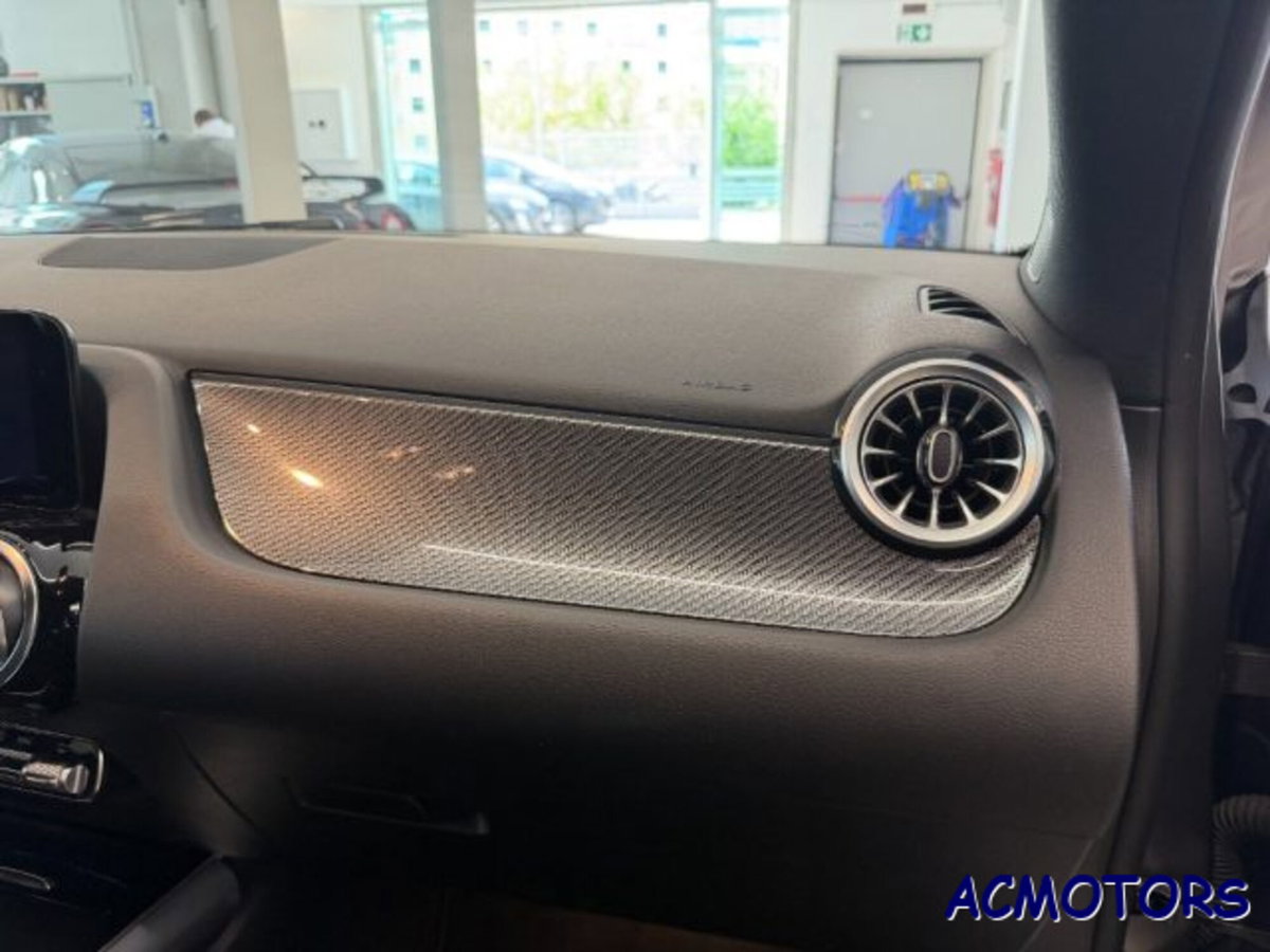 Mercedes-Benz GLA SUV 200 d Automatic Premium (15)