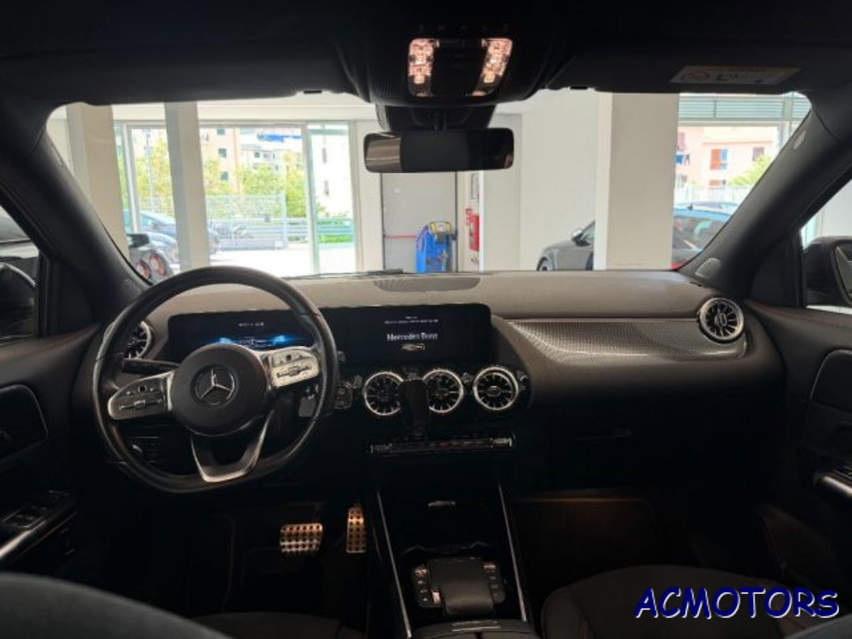 Mercedes-Benz GLA SUV 200 d Automatic Premium (9)
