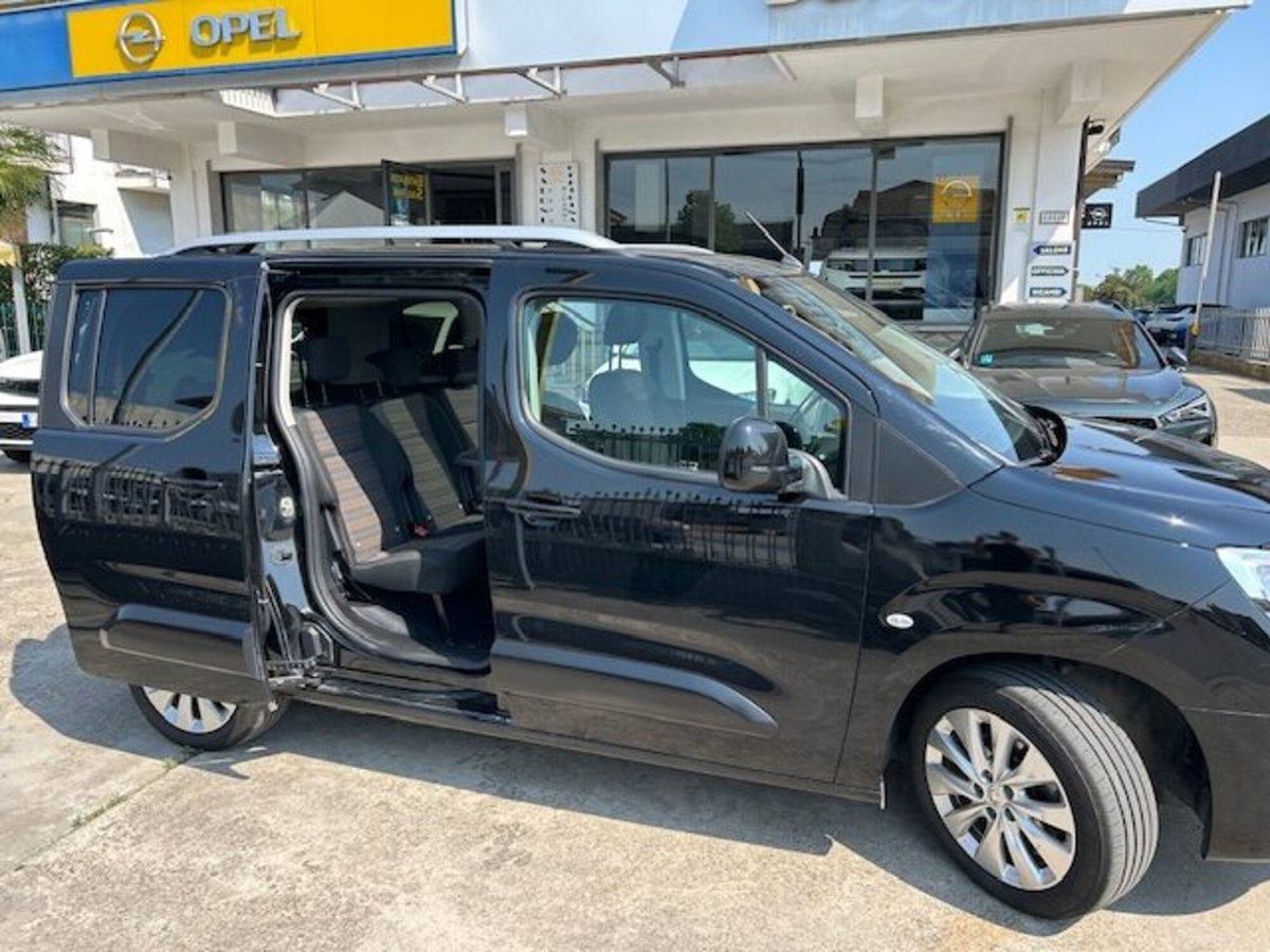 Opel Combo Life 1.5D 130 CV S&S MT6 Innovation (15)