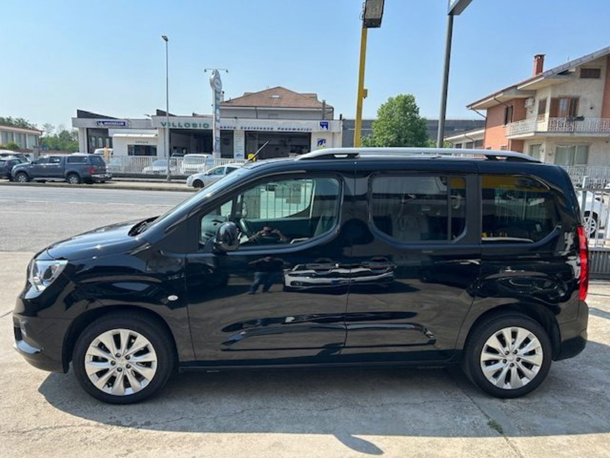 Opel Combo Life 1.5D 130 CV S&S MT6 Innovation (7)