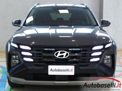 Hyundai Tucson 1.6 crdi 48V Business 2wd dct (8)