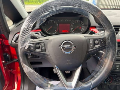 Opel Corsa Coupé 1.4 90CV GPL Tech b-Color (10)