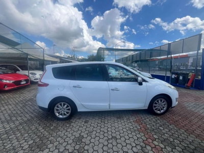 Renault Scenic E-Tech Electric 1.5 dCi 110CV EDC Dynamique (15)