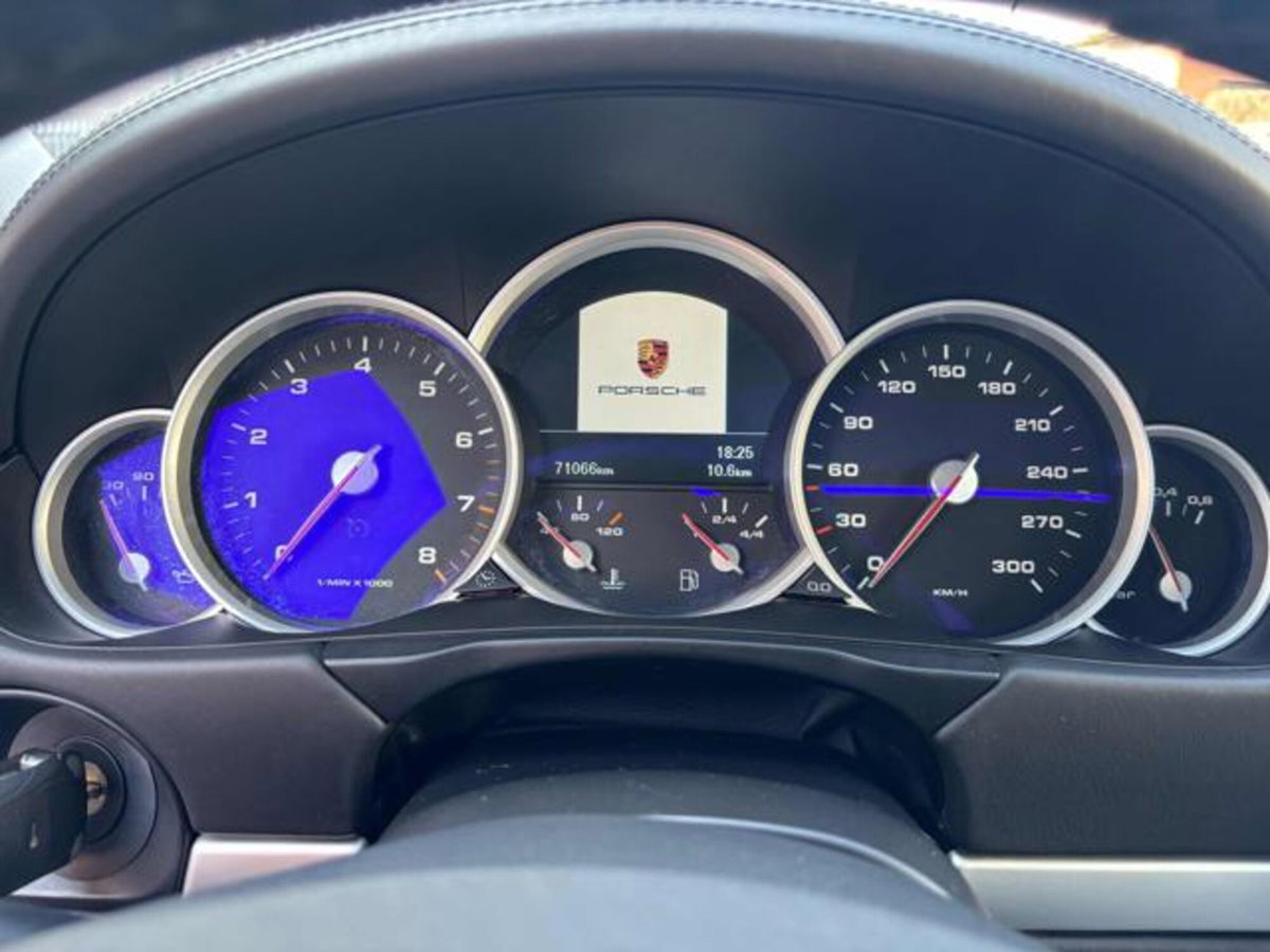 Porsche Cayenne 4.5 cat Turbo (16)