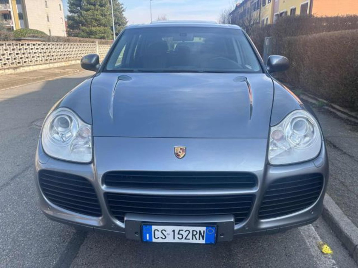 Porsche Cayenne 4.5 cat Turbo (2)