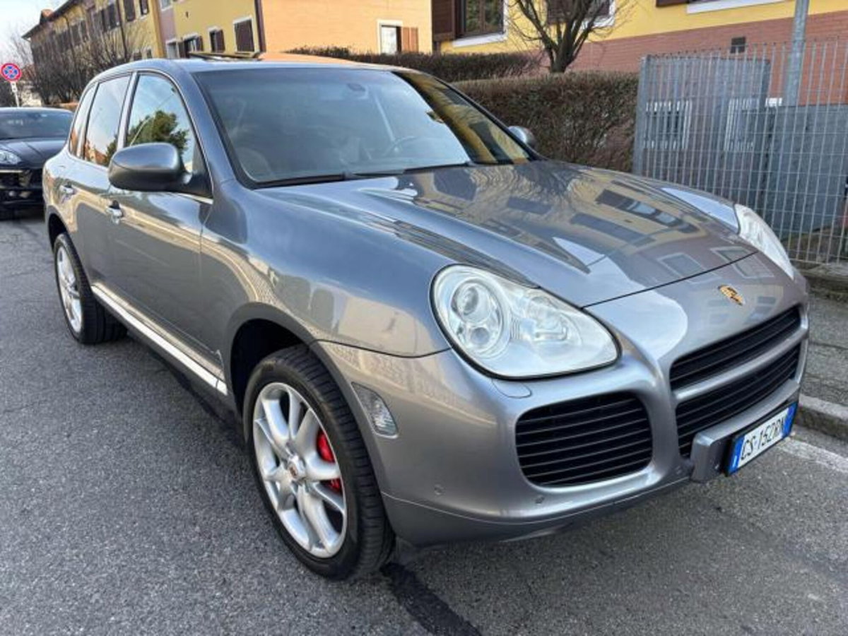 Porsche Cayenne 4.5 cat Turbo (3)