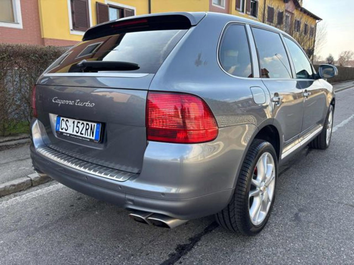 Porsche Cayenne 4.5 cat Turbo (5)