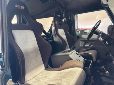 Land Rover Defender 90 2.5 Td5 Soft-Top (11)