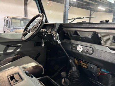 Land Rover Defender 90 2.5 Td5 Soft-Top (16)