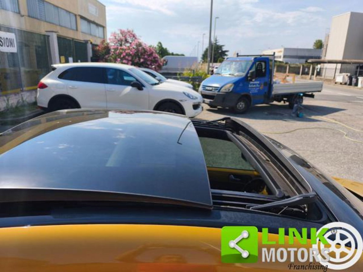 Volkswagen Maggiolino 2.0 TSI DSG Sport (12)