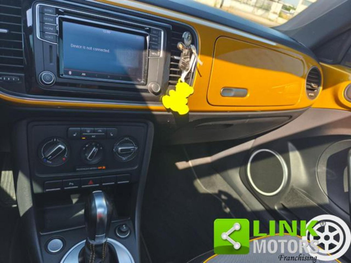 Volkswagen Maggiolino 2.0 TSI DSG Sport (16)
