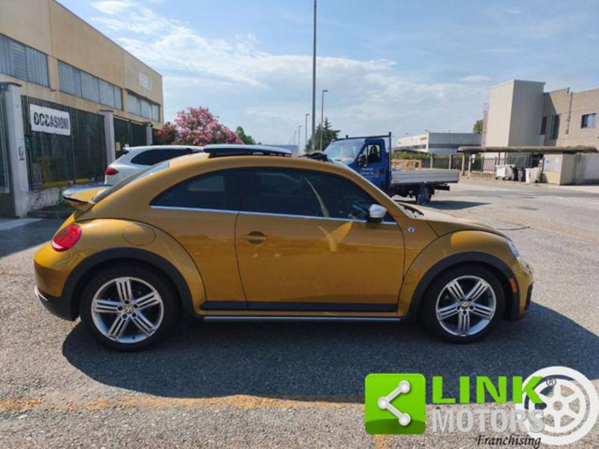 Volkswagen Maggiolino 2.0 TSI DSG Sport (4)