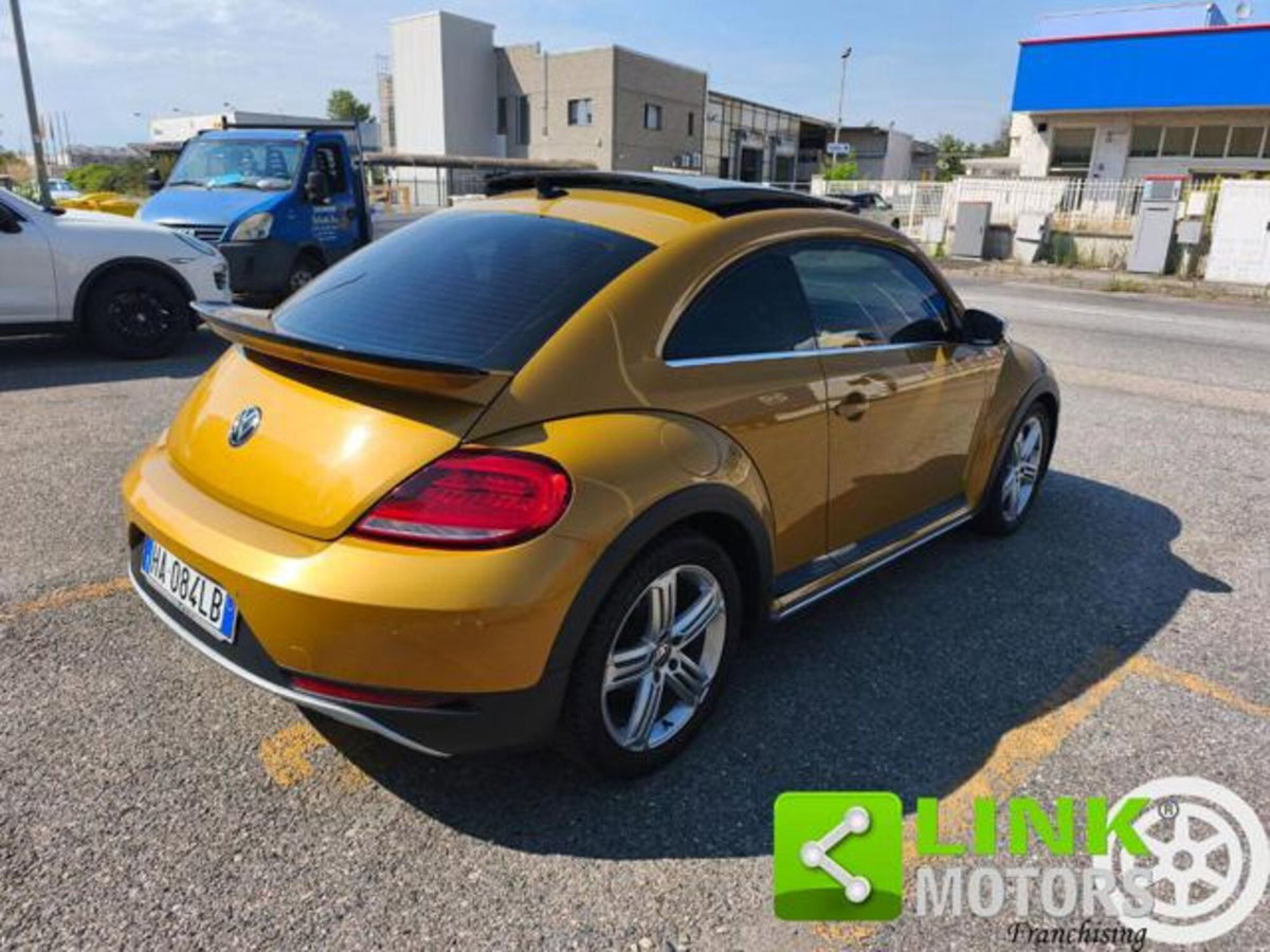 Volkswagen Maggiolino 2.0 TSI DSG Sport (5)