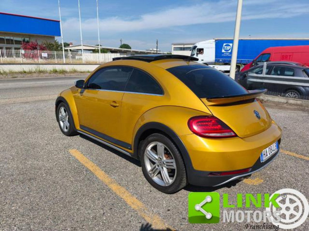 Volkswagen Maggiolino 2.0 TSI DSG Sport (7)