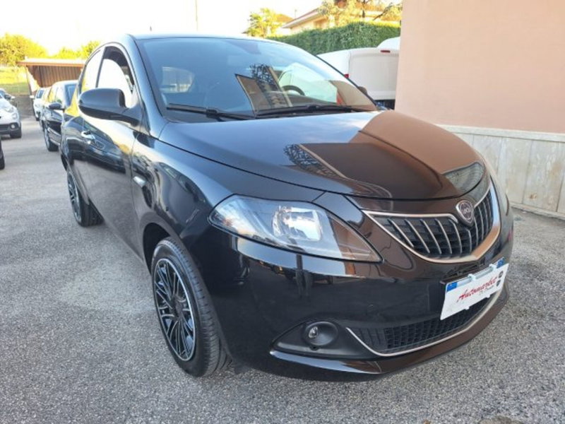 Lancia Ypsilon 1.0 FireFly 5 porte S&S Hybrid Gold Plus