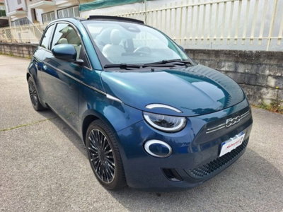 Fiat 500e 42 kWh La Prima (9)