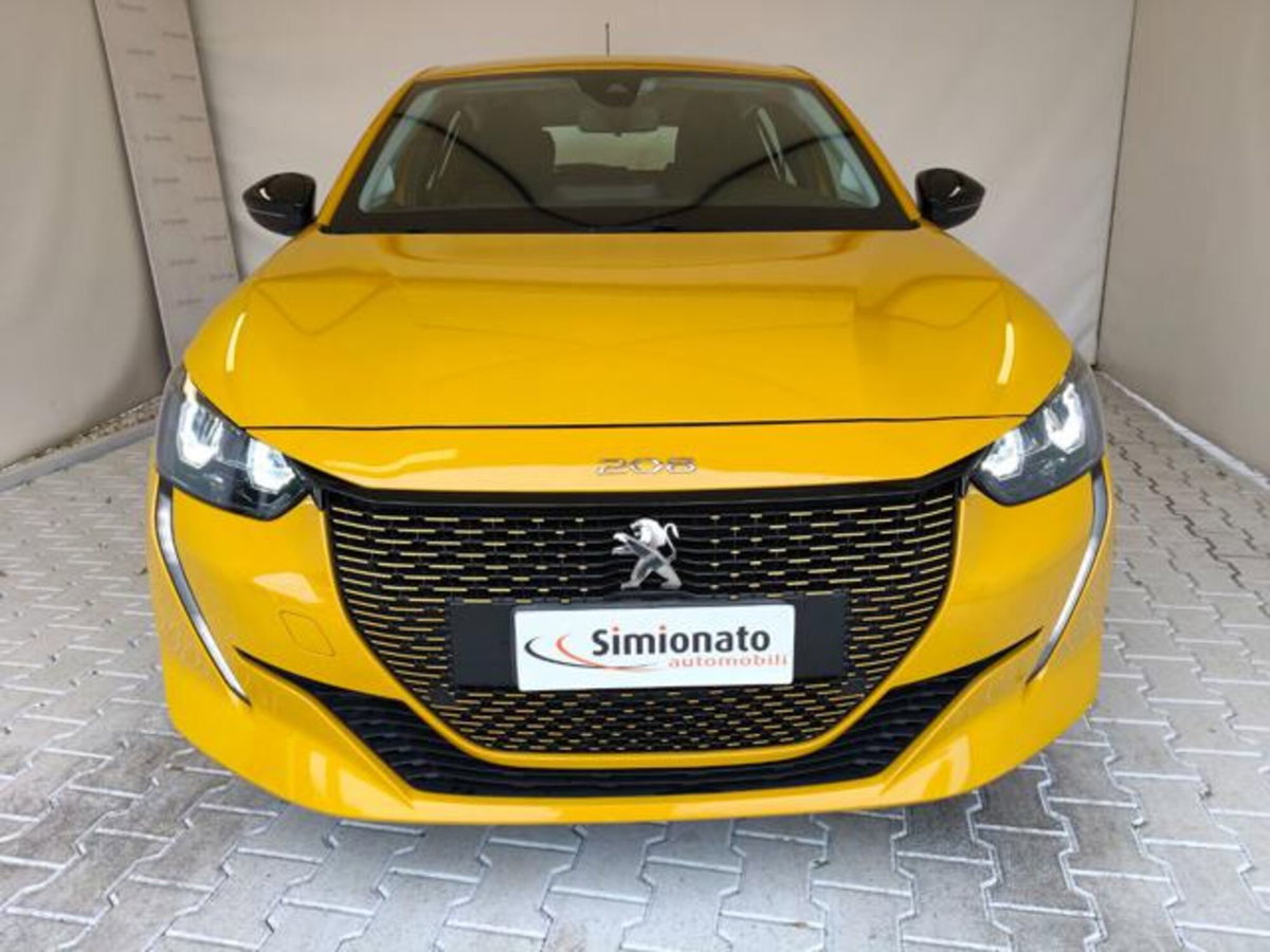 Peugeot 208 50 kWh Active (2)