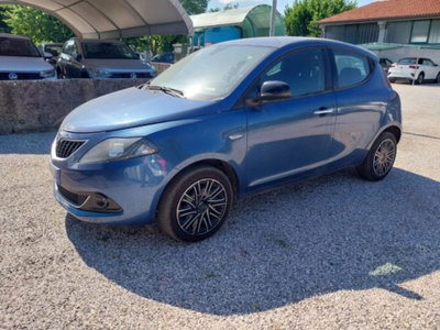 Lancia Ypsilon 1.0 FireFly 5 porte S&S Hybrid Gold Plus usata