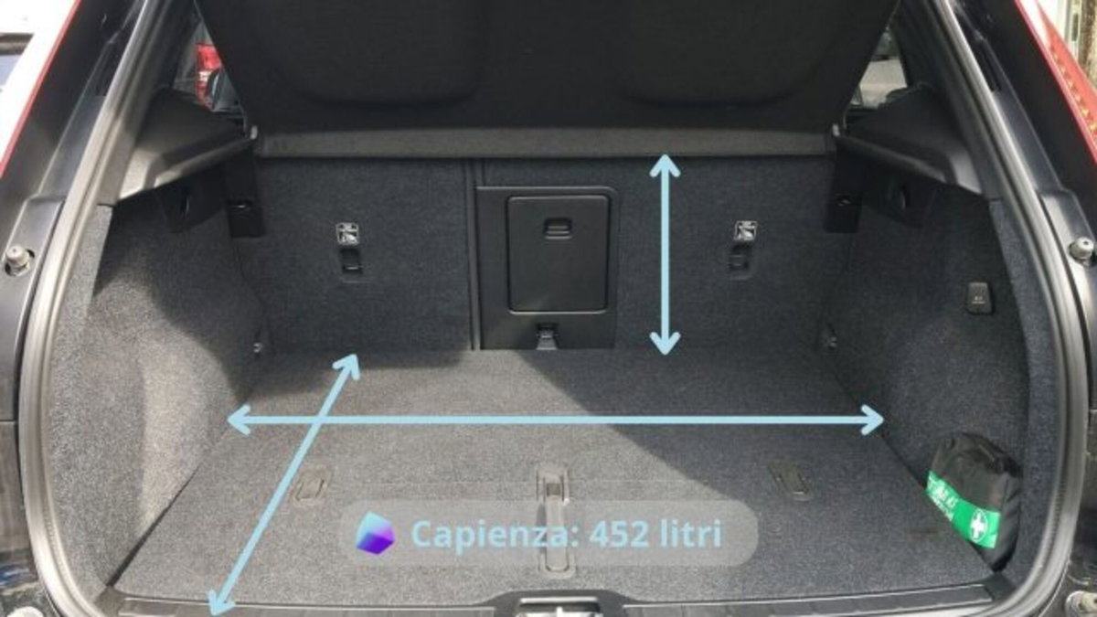 Volvo XC40 T2 automatico Core (11)
