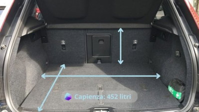 Volvo XC40 T2 automatico Core (11)