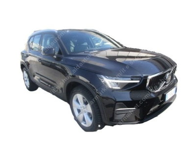 Volvo XC40 T2 automatico Core (2)