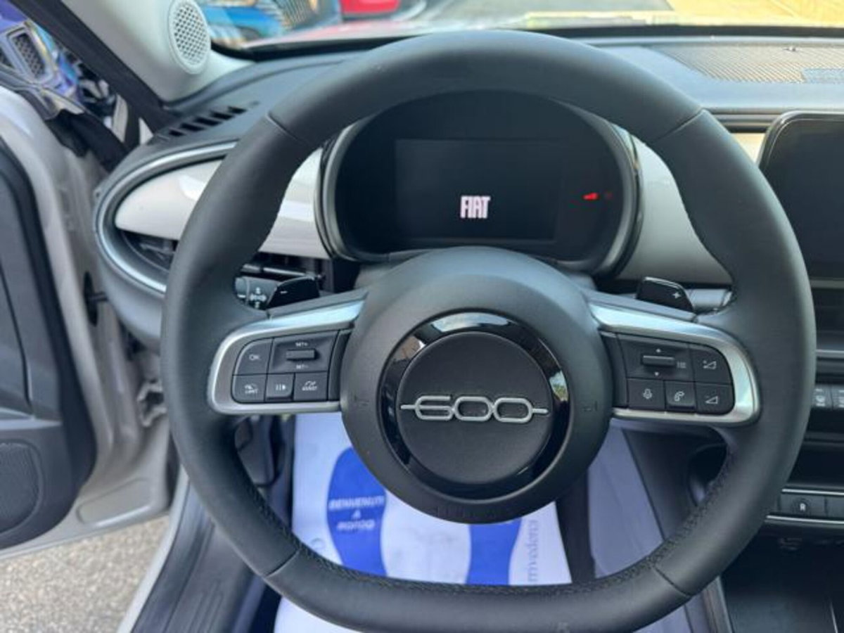 Fiat 600 1.2 Business 100cv (11)
