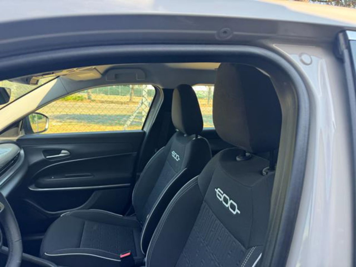 Fiat 600 1.2 Business 100cv (7)