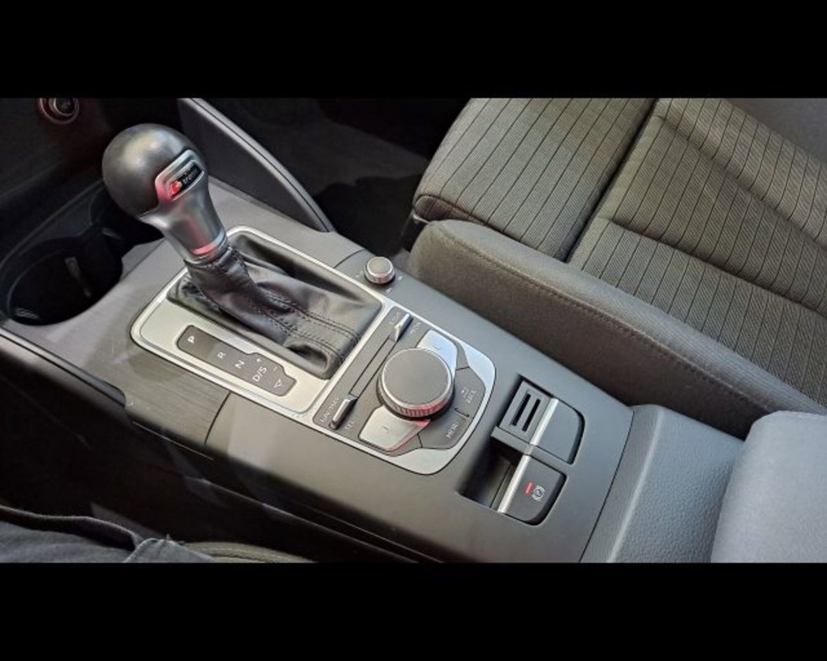 Audi A3 1.6 TDI Business (14)