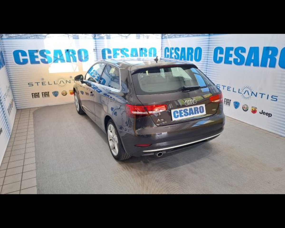 Audi A3 1.6 TDI Business (4)