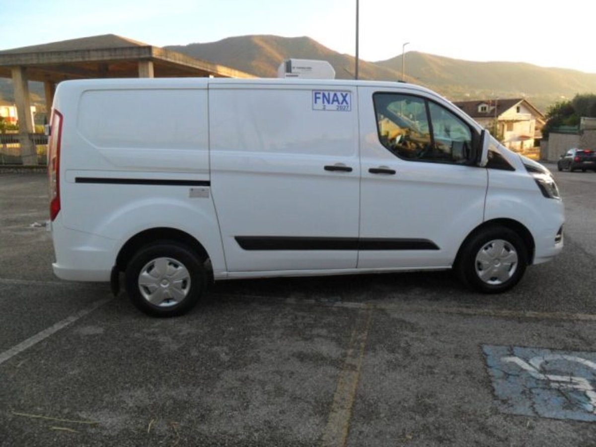 Ford Tourneo Custom 320 2.0 EcoBlue 130CV PC c/sollev. Titanium (4)