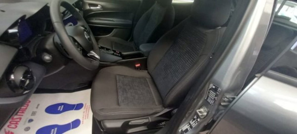 Alfa Romeo Junior 1.2 ibrida 145cv edct6 (6)