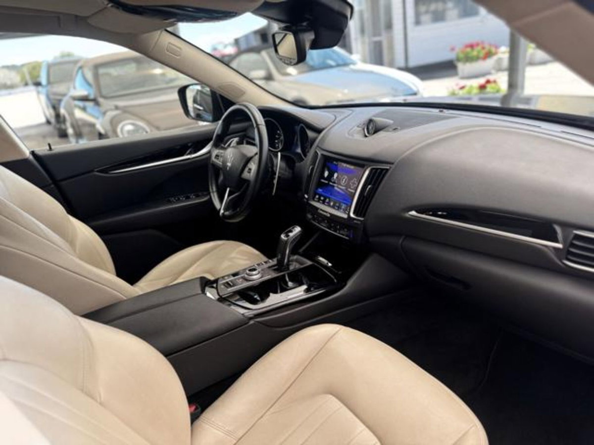 Maserati Levante Levante V6 Diesel AWD Granlusso (11)