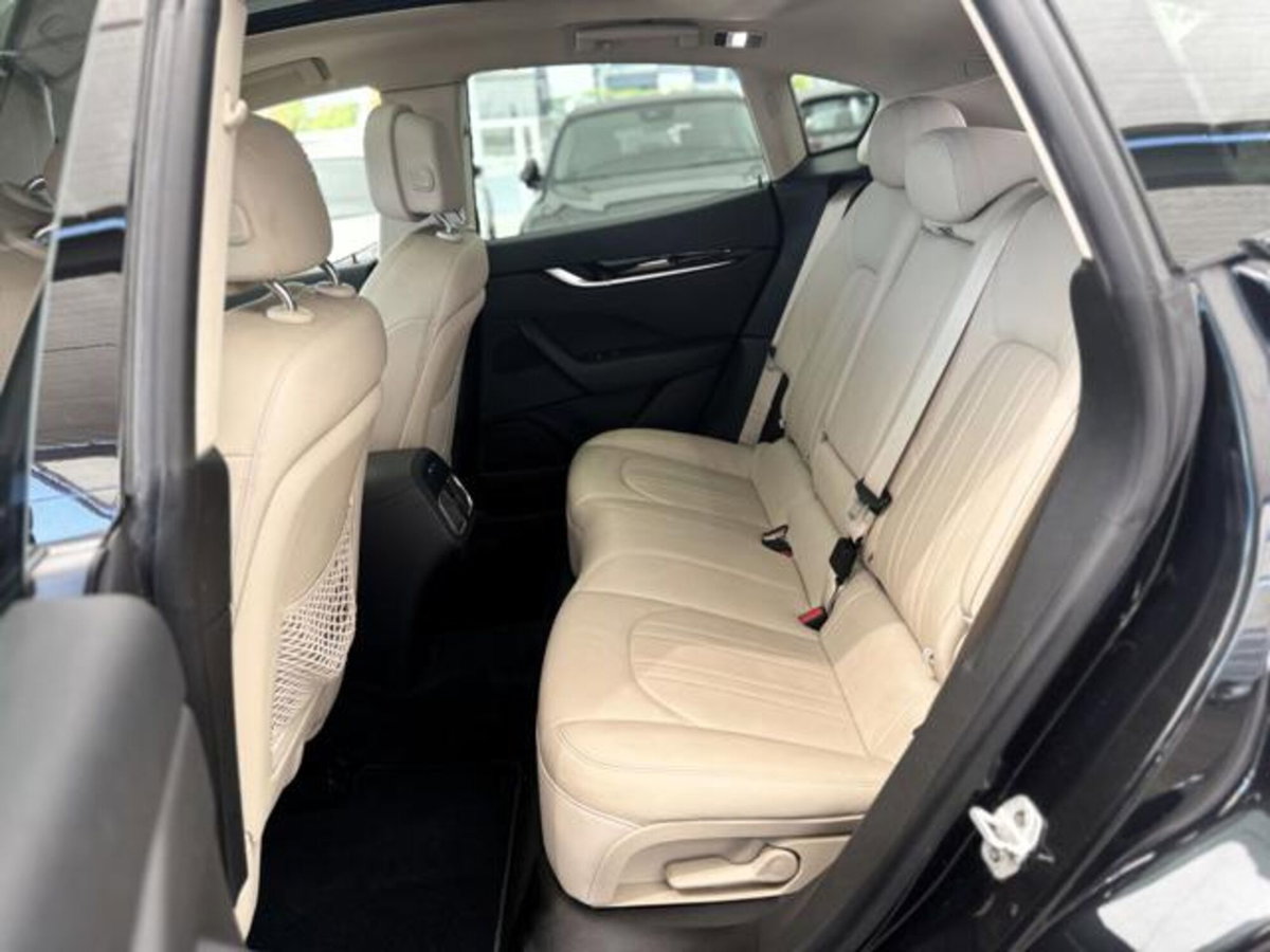 Maserati Levante Levante V6 Diesel AWD Granlusso (12)