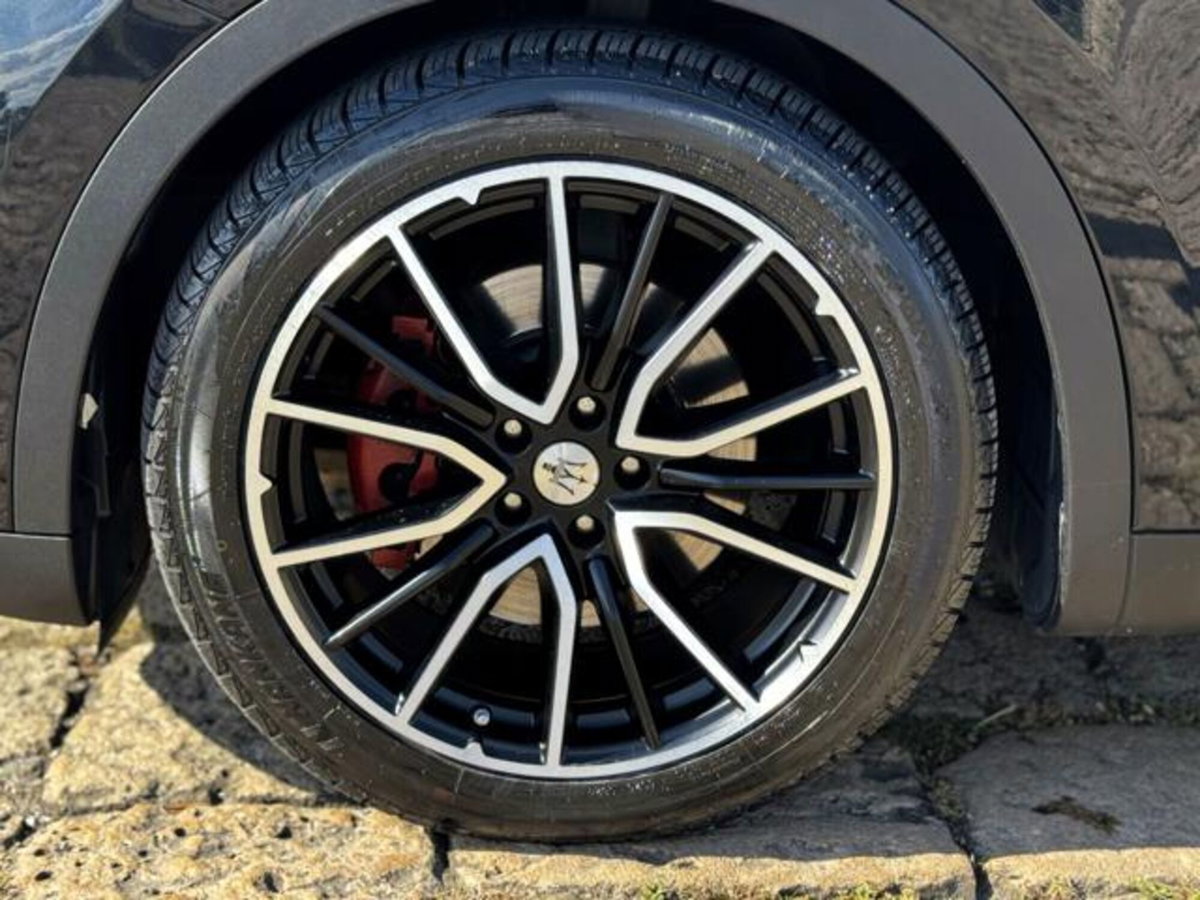 Maserati Levante Levante V6 Diesel AWD Granlusso (18)